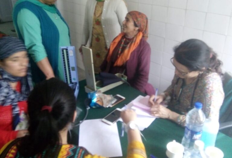 Medical-Camp-at-Himachal